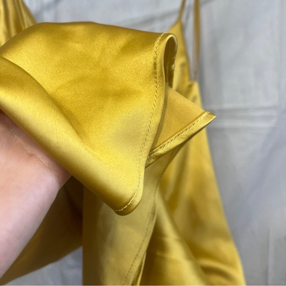 GOLDEN SILKY FINISH DRESS - Picture 8 of 11